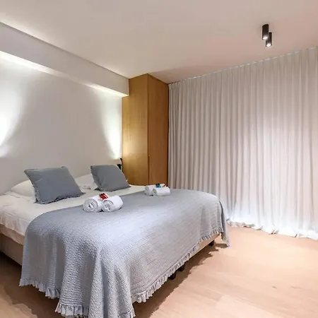 Lush 3bed/3bath Penthouse W Deck * Knokke-Heist