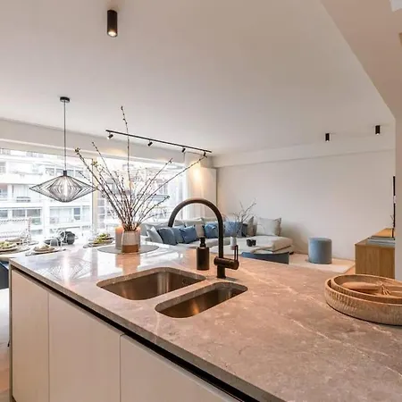 شقة Lush 3bed/3bath Penthouse W Deck