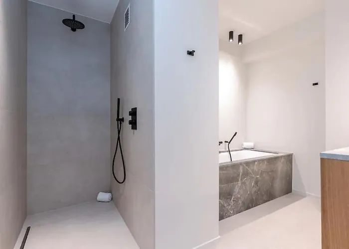 Apartment Lush 3bed/3bath Penthouse W Deck Knokke-Heist