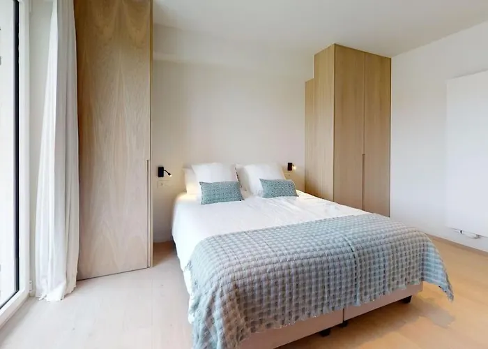 Lush 3bed/3bath Penthouse W Deck Knokke-Heist