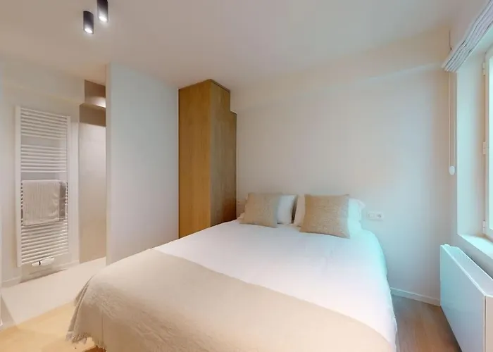 Apartment Lush 3bed/3bath Penthouse W Deck Knokke-Heist